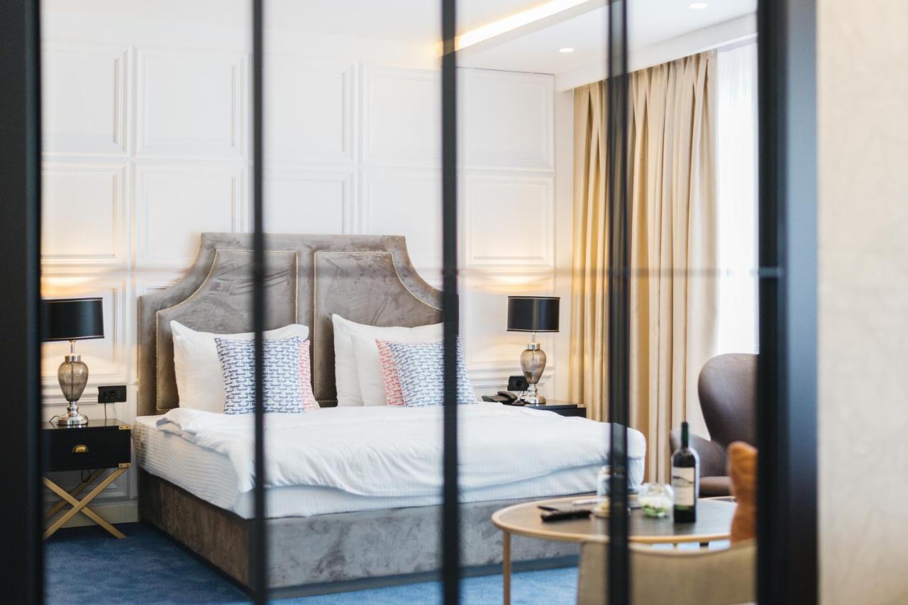 Apart Hotel Kalamper บาร์ ภายนอก รูปภาพ