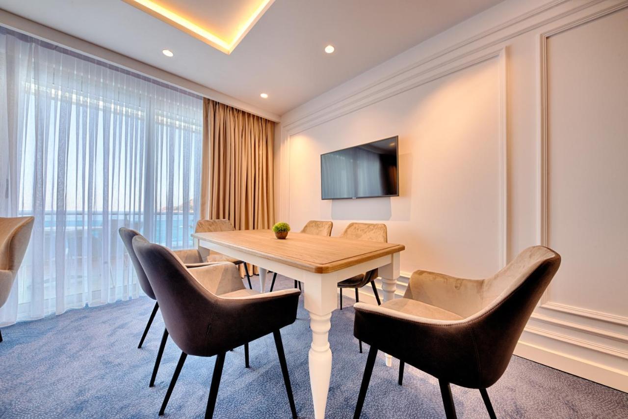 Apart Hotel Kalamper บาร์ ภายนอก รูปภาพ