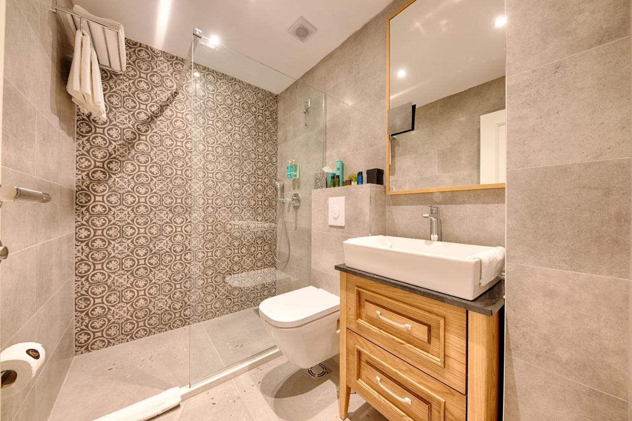 Apart Hotel Kalamper บาร์ ภายนอก รูปภาพ