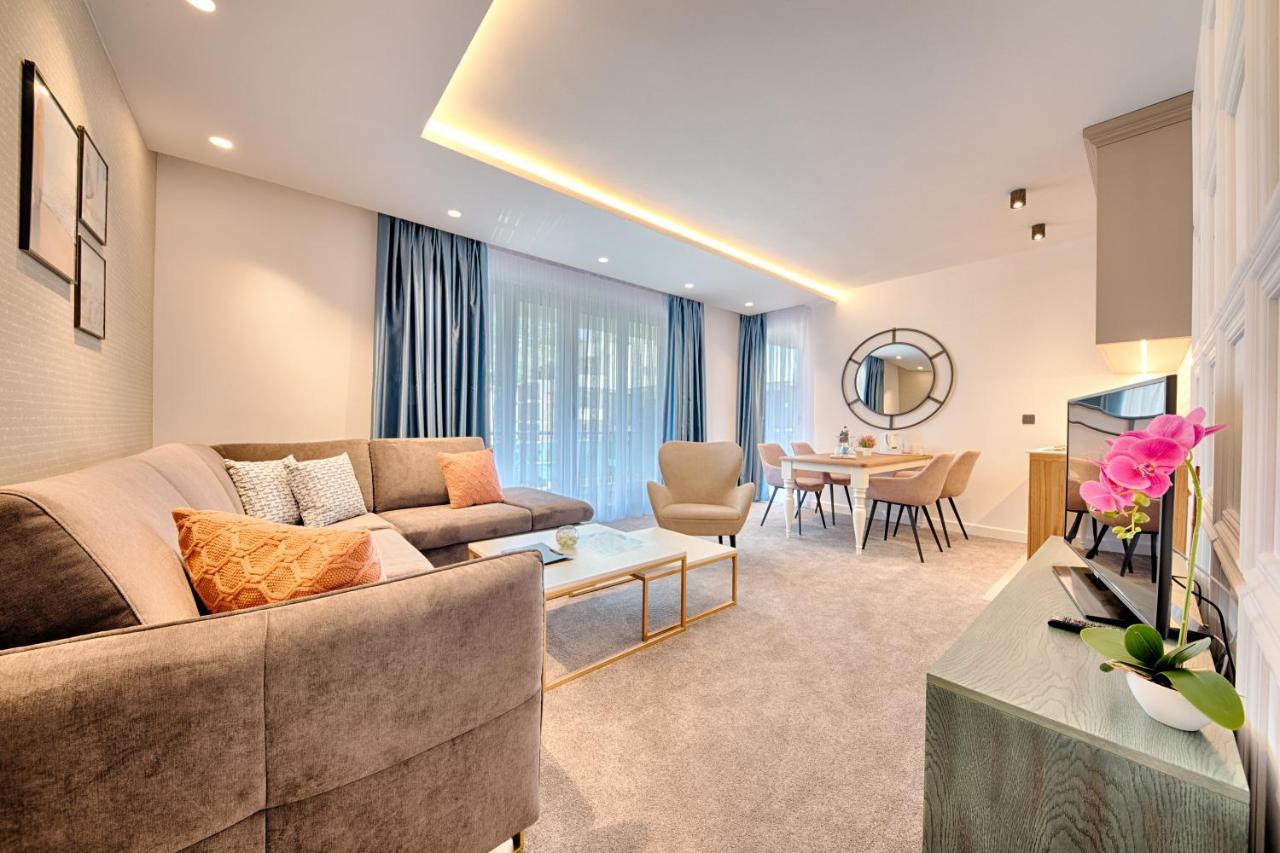 Apart Hotel Kalamper บาร์ ภายนอก รูปภาพ