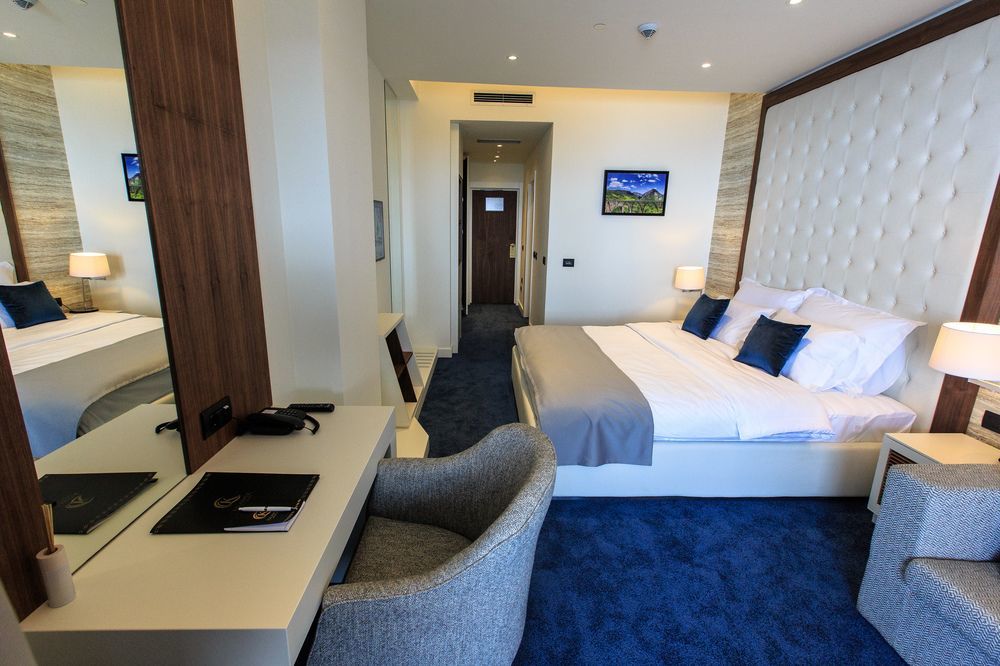 Apart Hotel Kalamper บาร์ ภายนอก รูปภาพ